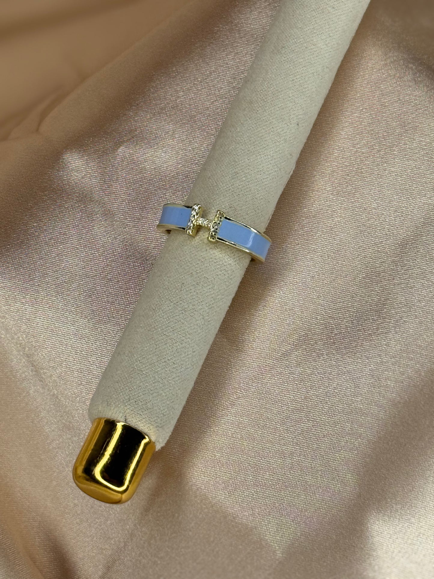 Hivan Ring Blue Gold