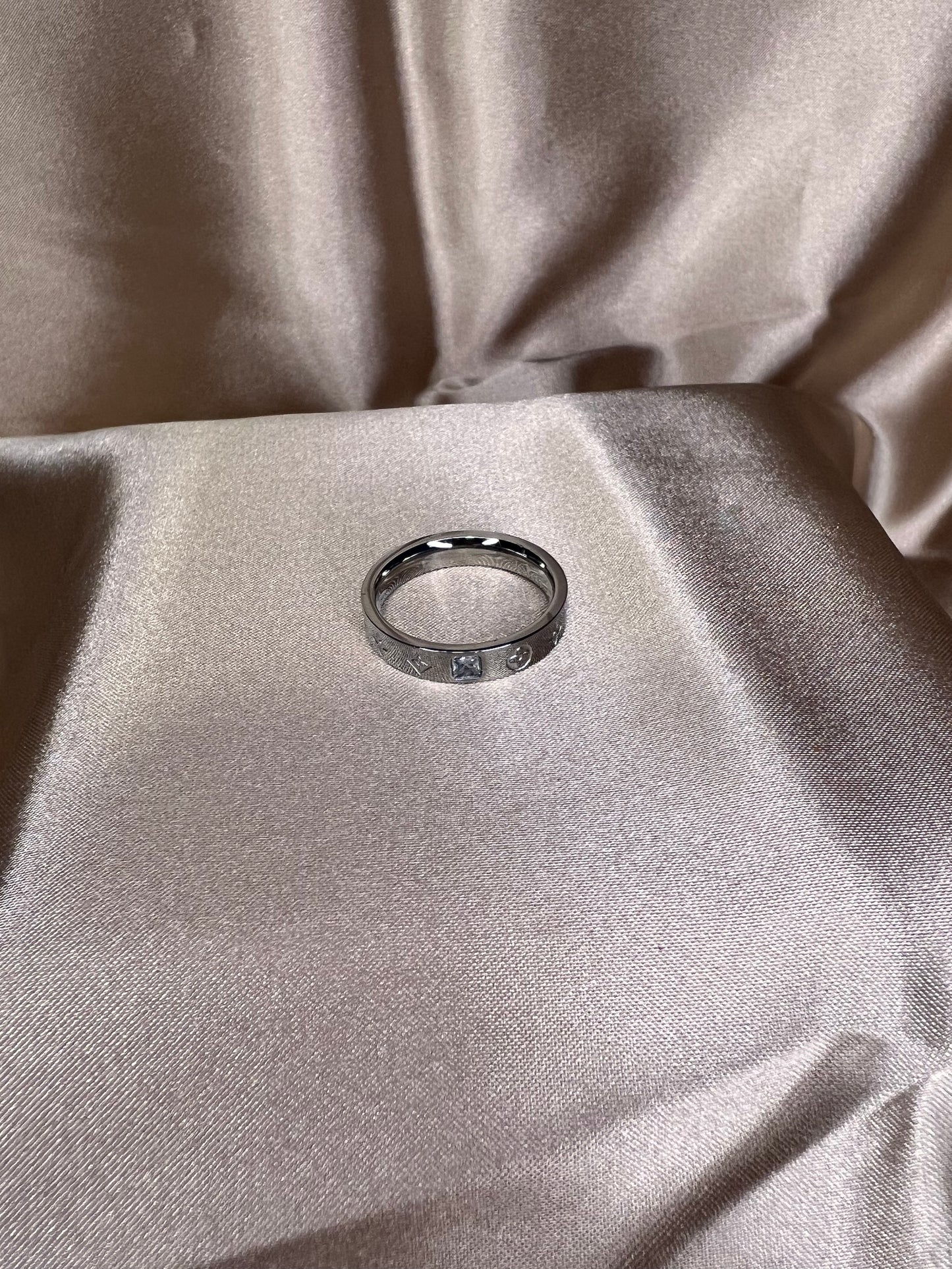 Ella Ring Silver