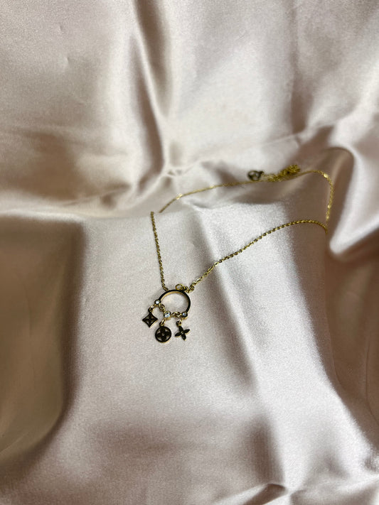 Juna Necklace