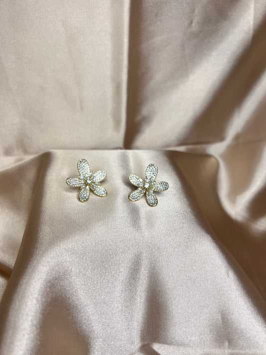 Lia Earrings Gold